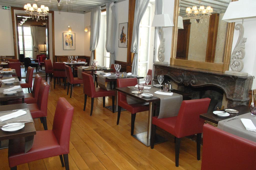 Hostellerie Les Frenes 아비뇽 외부 사진