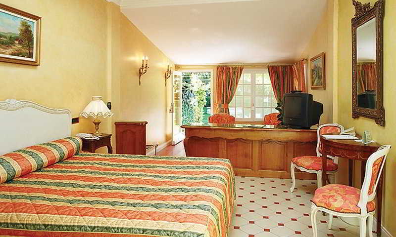 Hostellerie Les Frenes 아비뇽 객실 사진